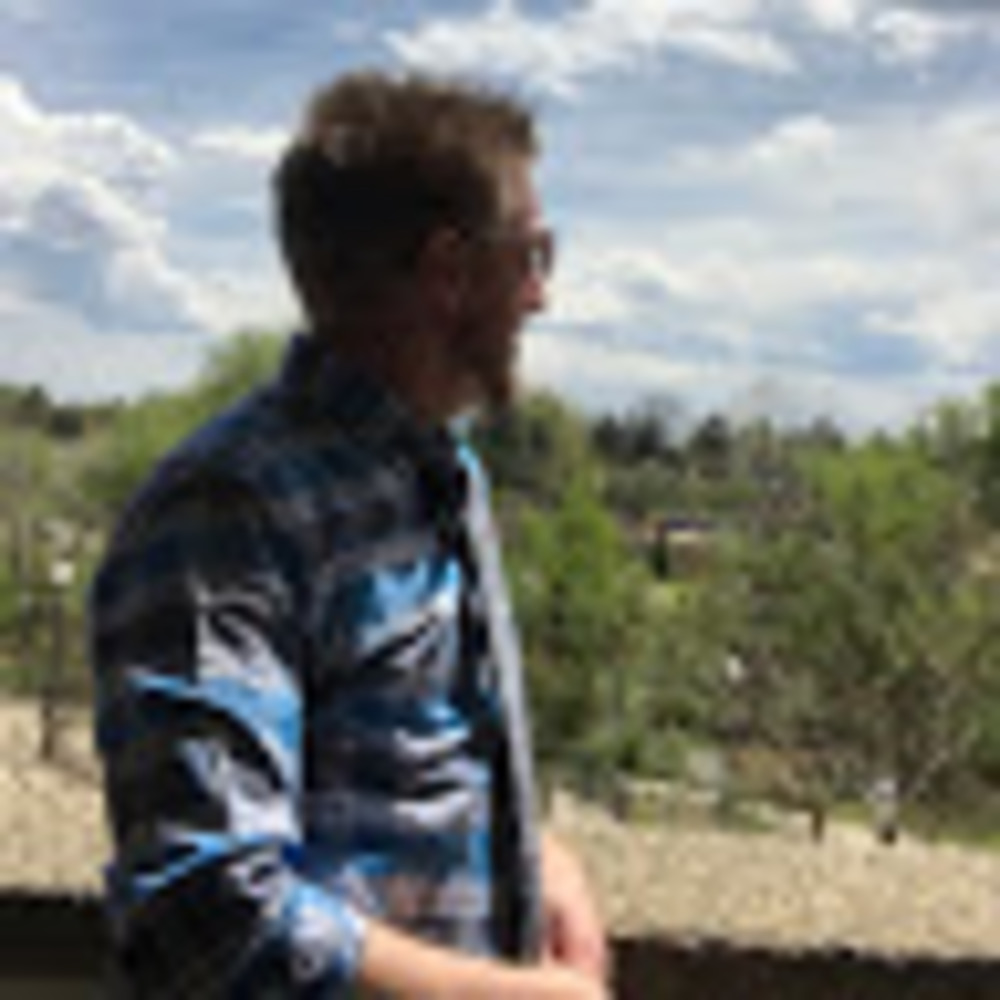 Meet your Posher, Dustin